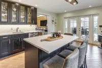 Poconos Cottage w/ Sauna ~ 10 Mi to Camelback! - parking