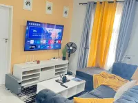 Cozy Luxury Apartment Midrand Smart TV, Fast Wi-Fi Hotels in Midrand
