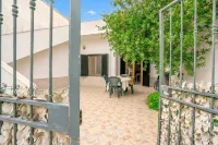 Brezza Apartment Near The Sea - Happy Rentals - Condos