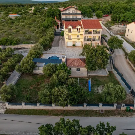 Villa Balen Zadarvillas Hotels in Lisičić