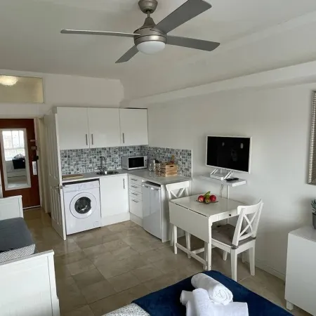 Charming Studio Apartment with Pool Access in Central Gibraltar