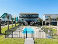 Avalon West- 5 Bedroom Home by RedAwning - Pools