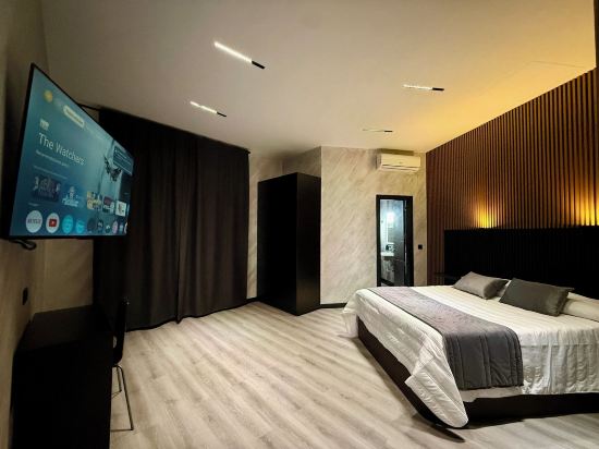 Hotel Reset
