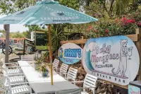 Octopus Den Glamping Site with AC
