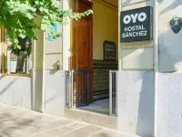 La Perla Granada Suites Hotels near Chana