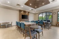 Holiday Inn Express BREEZEWOOD by IHG - breakfast