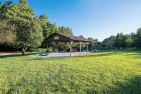 Nolichuckey Bluffs Bed & Breakfast Cabins - Wifi