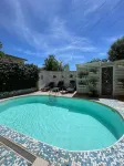 Beatrice Home - Pet friendly