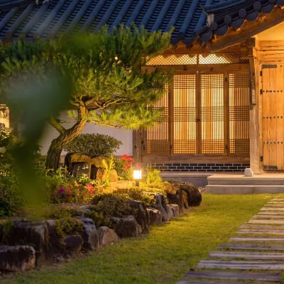 Gyeongju Wadamjung Hanok Pension Hotel in zona Pozzo di Jaemaejeong