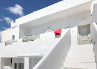 Ione Inn - Balkon