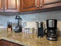Cozy condo 2 minutes from the beach at a tennis resort gated community - balcón