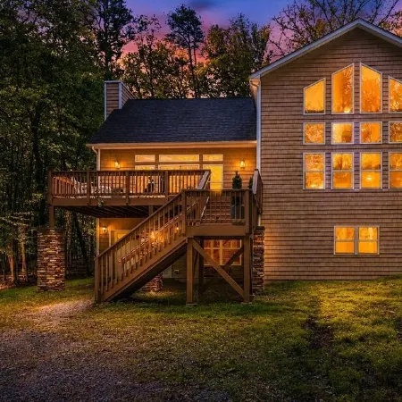 Powderhorn Ranch  Luxury Masthope Retreat