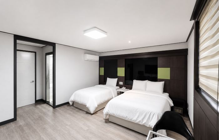 From H J Hotel Osan