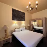 Grand Hotel de Valenciennes - parking