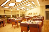 La Casa Hotel - 2-Star