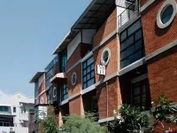MiTT Haus (Lat Phrao 5) Hoteles cerca de Escuela Horwang