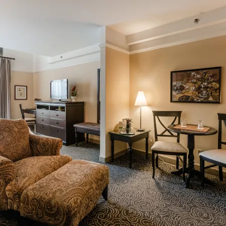 Le St-Martin Hotel & Suites