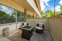 Close 2 Dollywood Rustic Sleeps 6 Family Fun - 4-Star