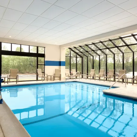DoubleTree by Hilton Hartford - Bradley Airport