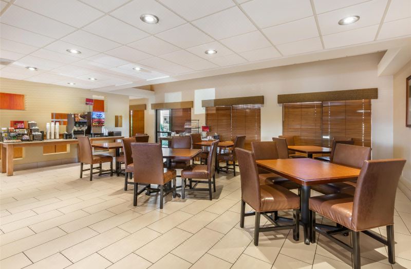 Best Western Plus Scottsdale Thunderbird Suites photo 5