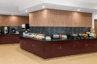 Wingate by Wyndham Oshkosh - breakfast