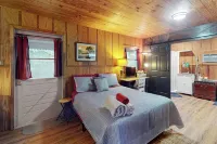 1BR Riverfront w/ Views, Canoe, Grill & Fire Pit - 3-Star