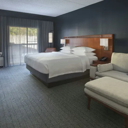 Courtyard Norwalk