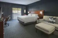 Courtyard Norwalk - 3-Star