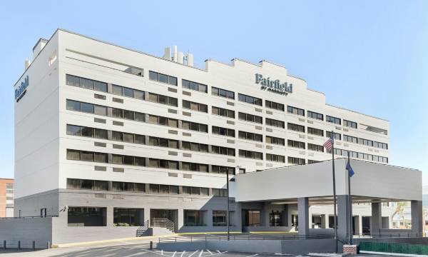 Fairfield by Marriott Inn & Suites Charleston Downtown