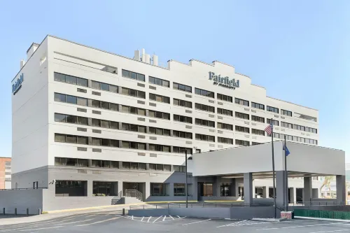 Fairfield by Marriott Inn & Suites Charleston Downtown - 3-Sterne