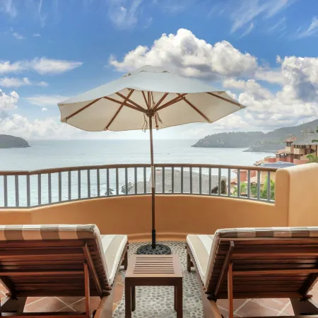 Hilton Grand Vacations Club Zihuatanejo Mexico