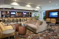 DoubleTree by Hilton Lafayette - bar