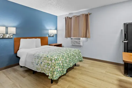 HomeTowne Studios Orlando South - Motel