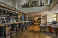 The Three Swans Hotel, Market Harborough, Leicestershire - bar
