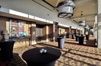 Overton Hotel and Conference Center - parking