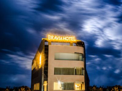 Hotel Bravia Vaishali - by Satguru