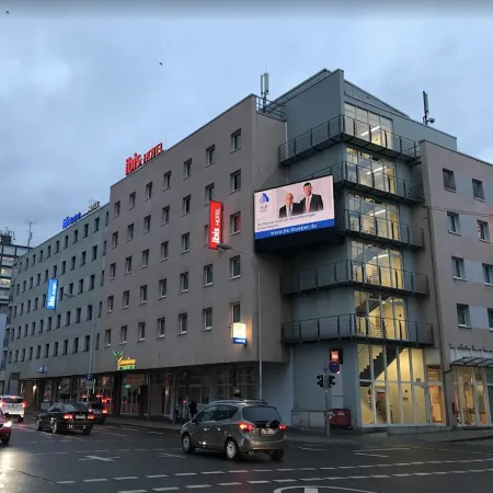 T H E Darmstadt