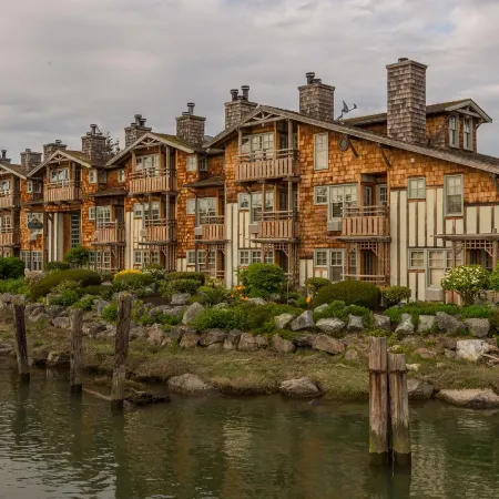 La Conner Channel Lodge