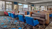 Holiday Inn Express KANSAS CITY DOWNTOWN by IHG - Parkplatz