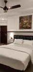 The Metro Pod Backpackers AC Hostel - Hostels