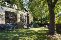 The Bridge Hotel - Parking