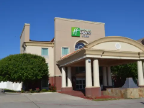 Holiday Inn Express & Suites GAINESVILLE by IHG Hotels in Cooke County