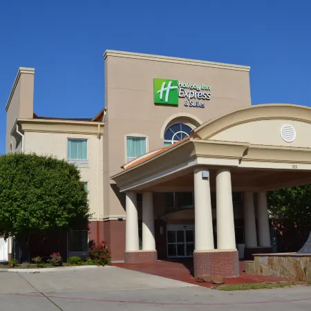 Holiday Inn Express & Suites GAINESVILLE by IHG