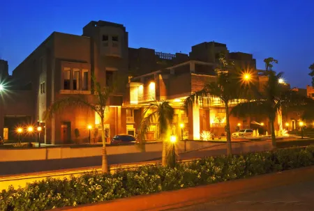 ITC Rajputana, a Luxury Collection Hotel, Jaipur Отели рядом со станцией Jaipur Railway Station