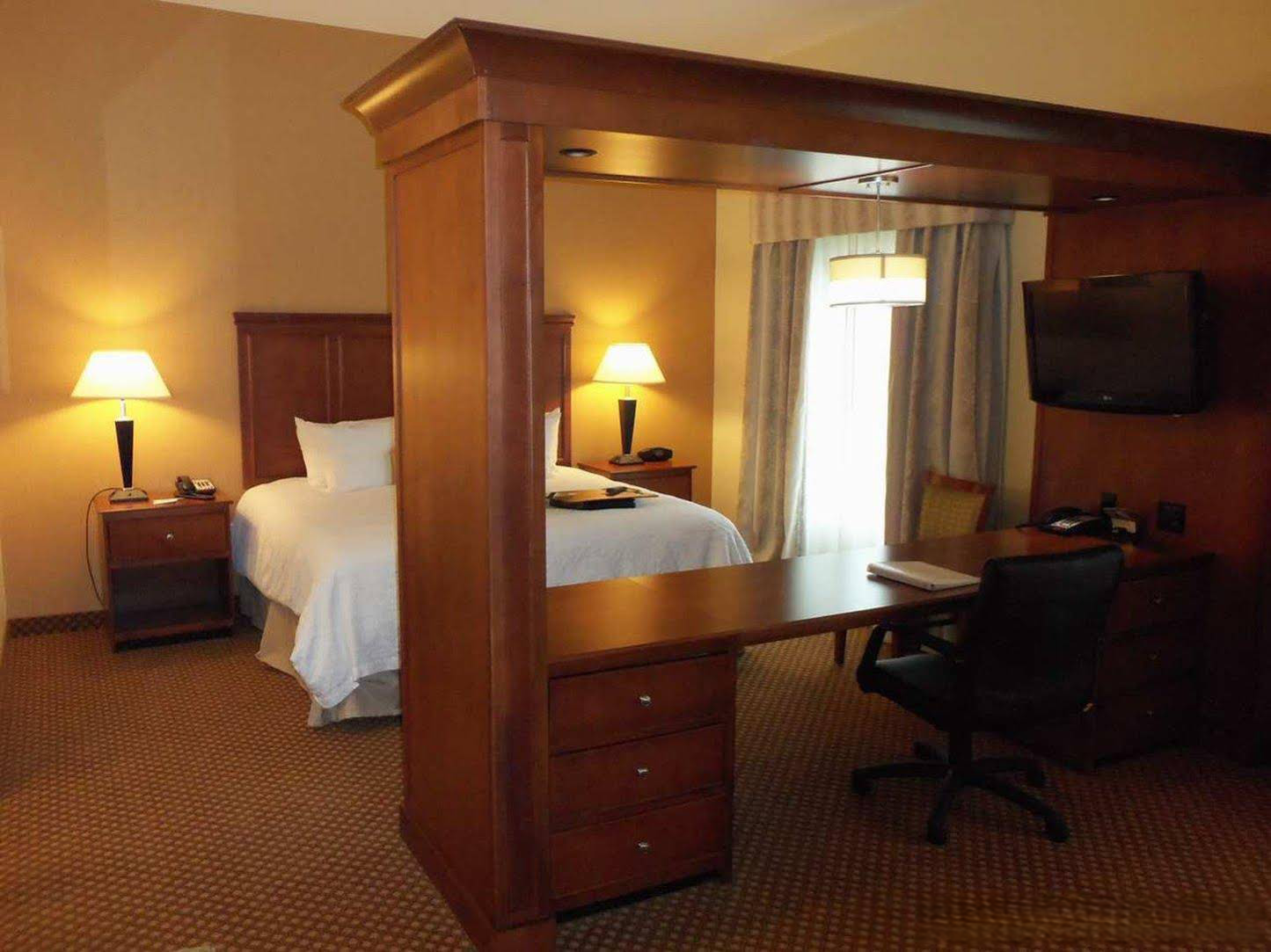 Hampton Inn & Suites Detroit/Chesterfield