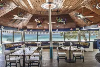 ネグリル ビーチ クラブ