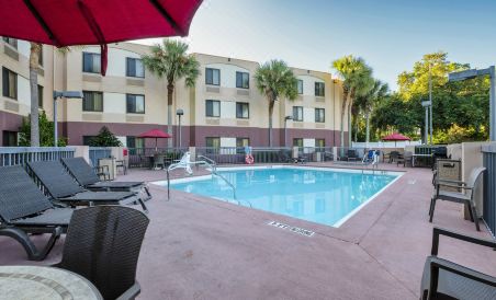 Red Roof Plus+ Palm Coast - Housity