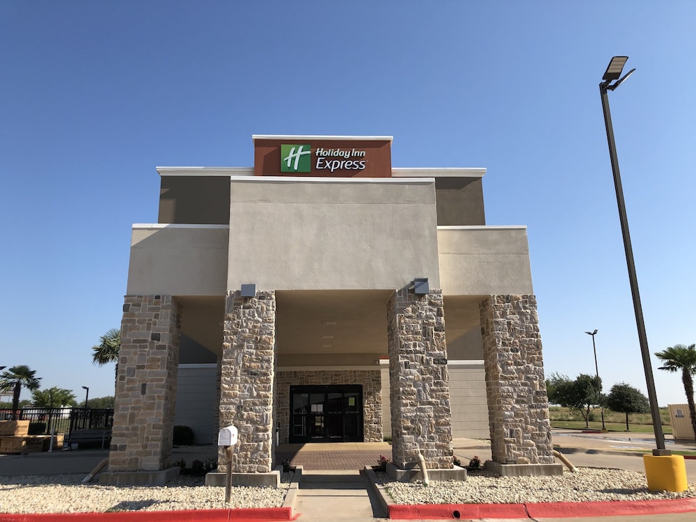 Holiday Inn Express : Hillsboro I-35, an Ihg Hotel