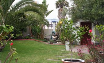 "room in Guest Room - Room for 3 Guests - Amarachi Guesthouse in Swakopmund Namibia - Beach in 500m"