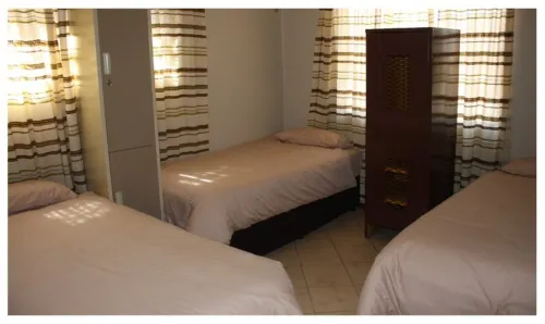 3 Single Bedroom in Farmhouse in Limpopo Province - 2 estrellas